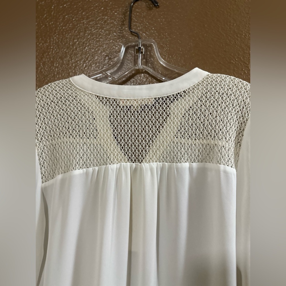 Creative Commune Rondut Split Neck Blouse. White/cream. Medium. - Picture 8 of 11